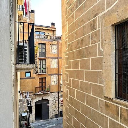 Little Horse Apartments 2 タラゴナ エクステリア 写真