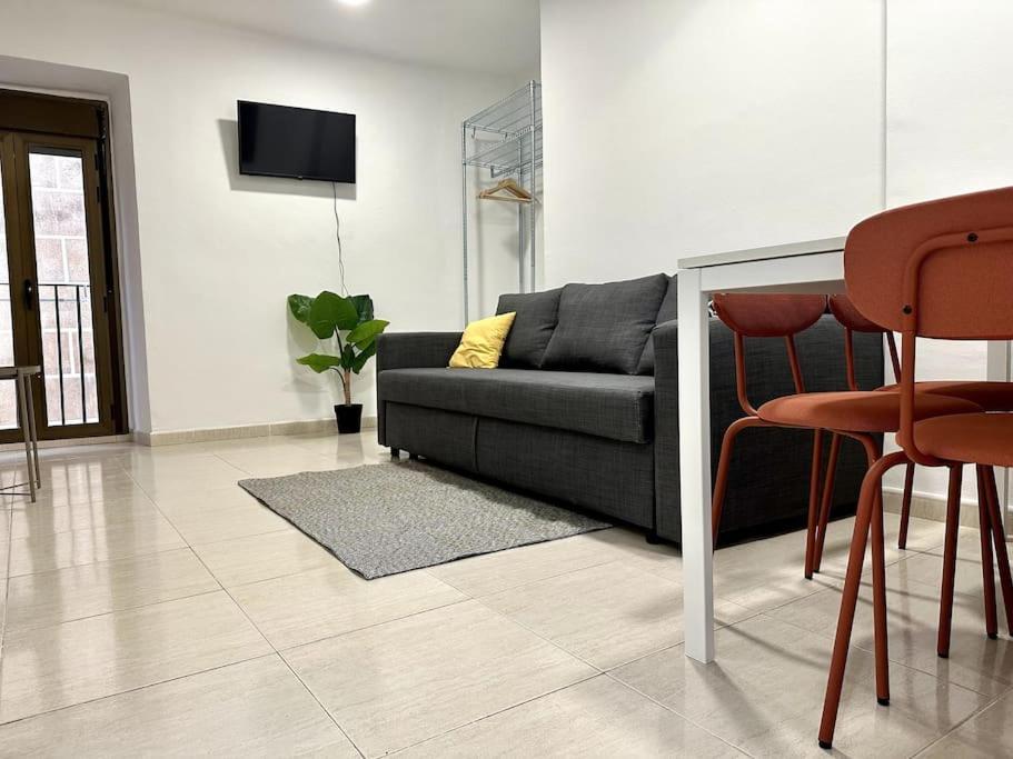 Little Horse Apartments 2 タラゴナ エクステリア 写真